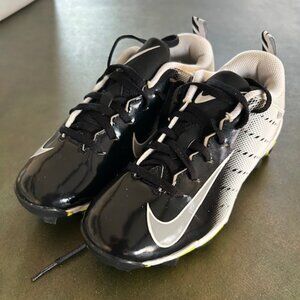 Nike Vapor Shark Football Cleats - Size 4Y
